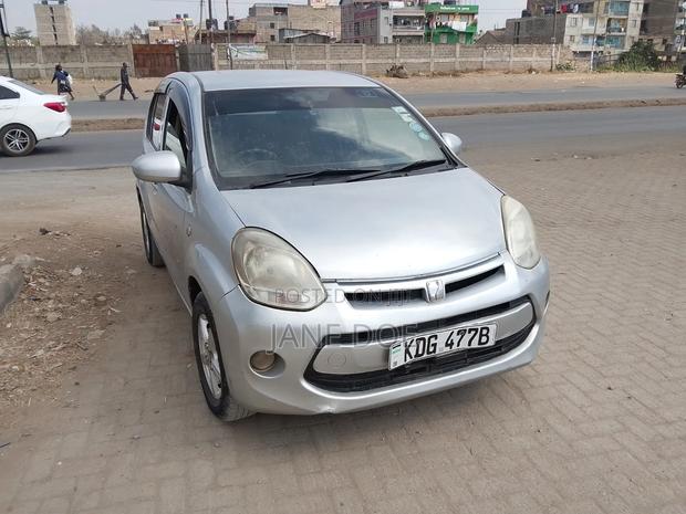 Toyota Passo 2014 Silver