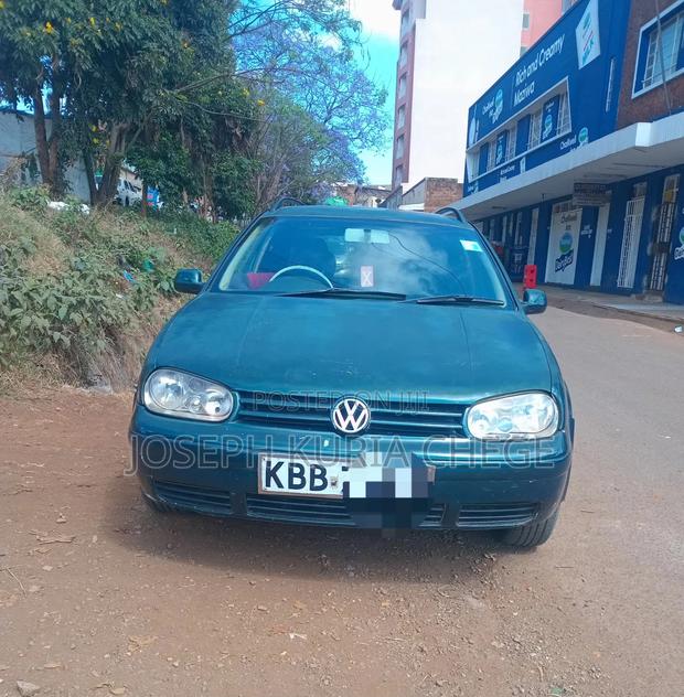 Volkswagen Golf 2002 Green