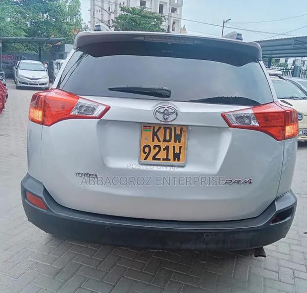Toyota RAV4 2013 Silver
