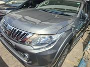 Mitsubishi L200 Double Cab 2.4 181hp 4WD 2018 Gray for sale