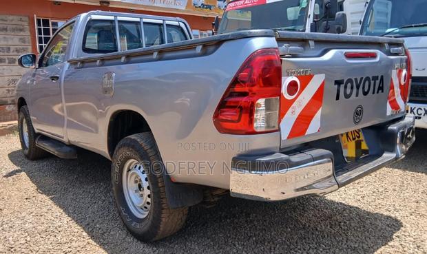 Toyota Hilux Revo Single Cab Deisel 2.8 AWD 2018 Gray