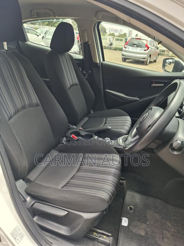 Mazda 2 2020 Pearl