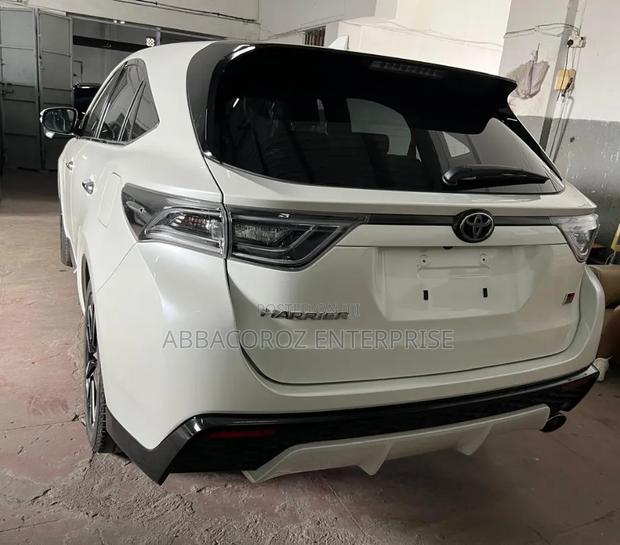Toyota Harrier 2019 White