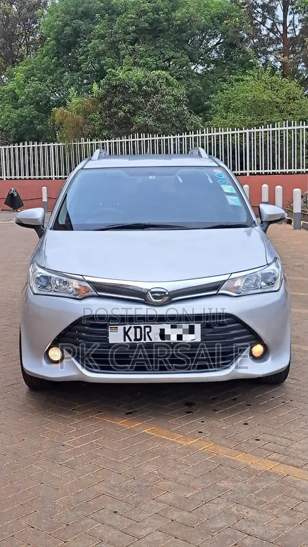 Toyota Corolla 2016 Silver