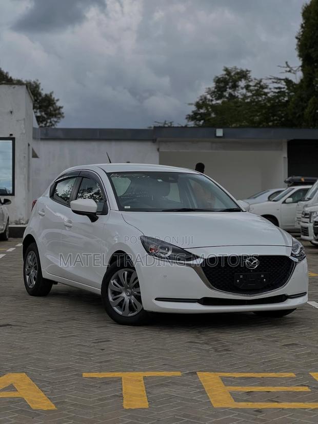 Mazda 2 2020 White