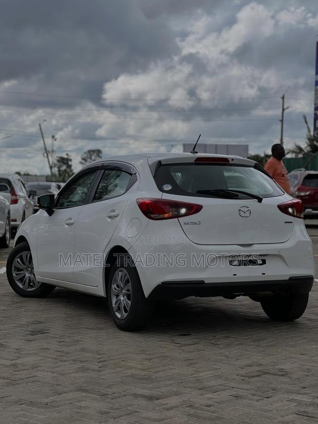 Mazda 2 2020 White
