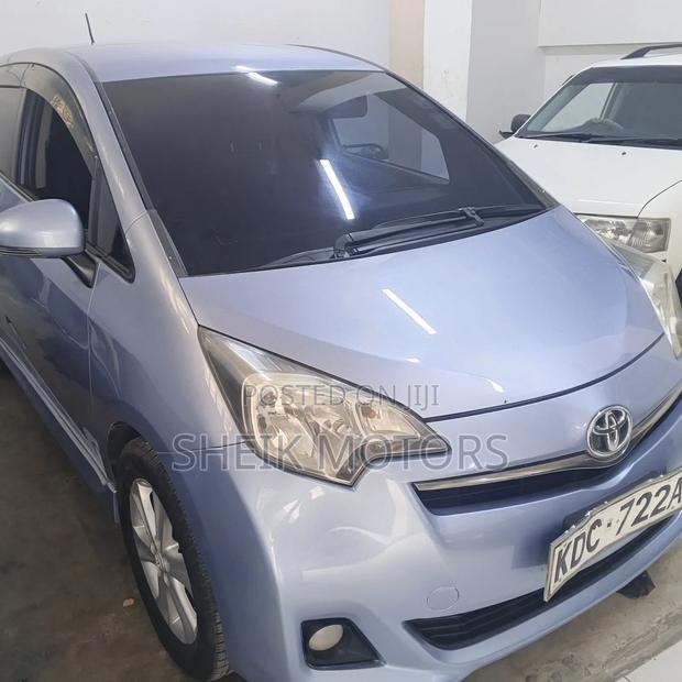 Toyota Ractis 2014 Blue