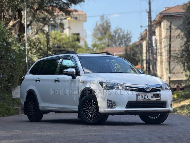 Toyota Corolla Fielder 2014 White