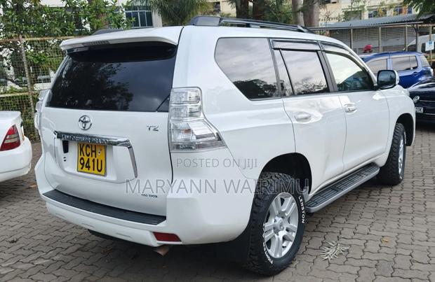 Toyota Land Cruiser Prado 4.0 Petrol GX-R 2013 White