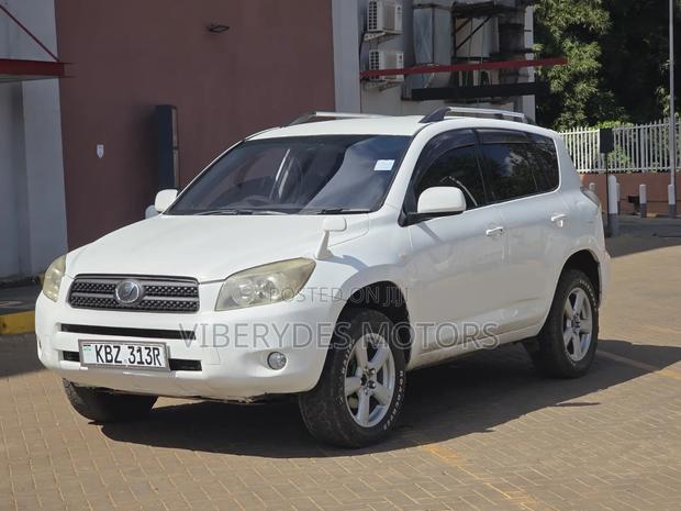 Toyota RAV4 2007 White