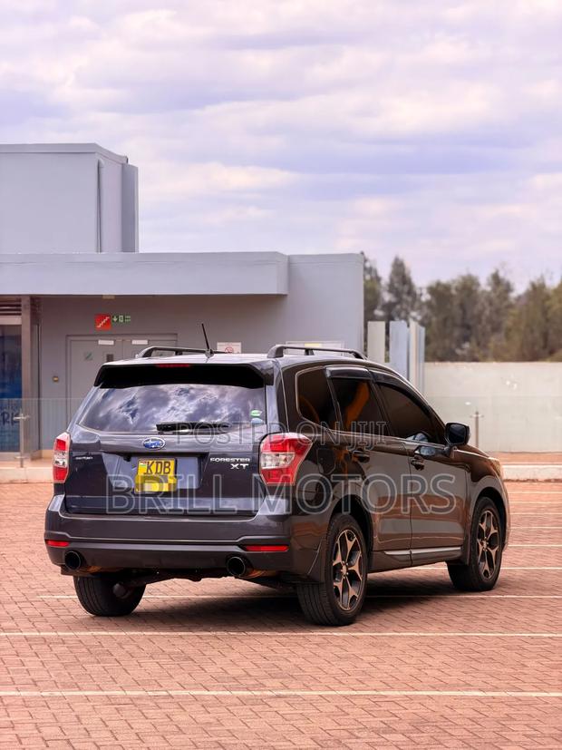 Subaru Forester 2014 Gray