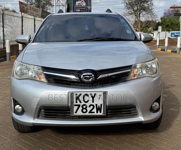 Toyota Corolla Fielder 1.5 Petrol FWD 2013 Silver