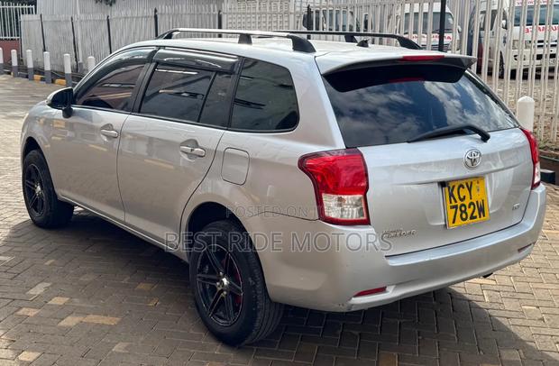 Toyota Corolla Fielder 1.5 Petrol FWD 2013 Silver
