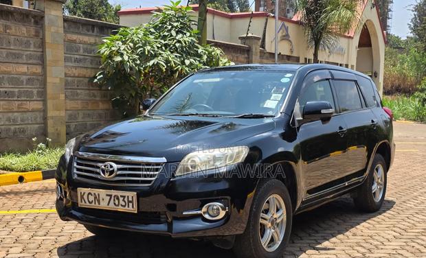 Toyota Vanguard 2010 Black