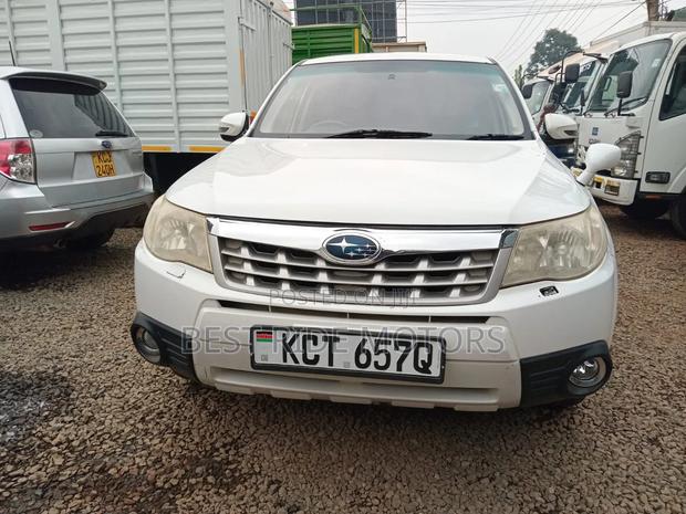 Subaru Forester 2012 Pearl