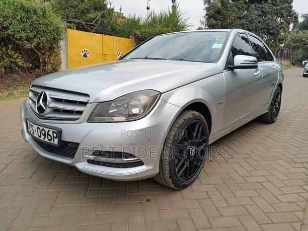 Mercedes-Benz C200 2011 Silver