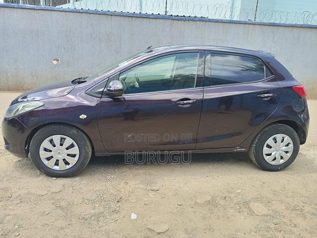 Nissan Note 2009 Maroon