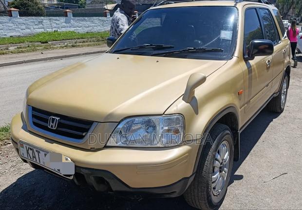 Honda CR-V 2005 Gold