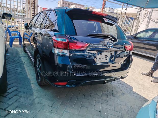 Toyota Corolla Fielder 2019 Blue