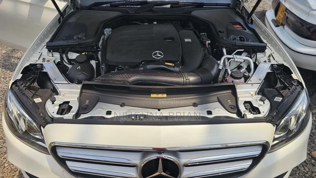 Mercedes-Benz E200 2020 White