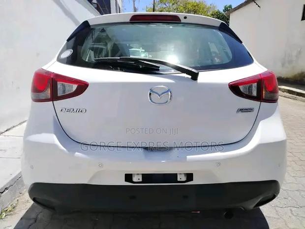 Mazda Demio 2018 White