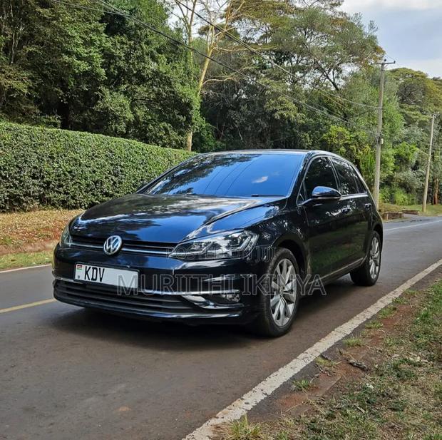 Volkswagen Golf 2018 Blue