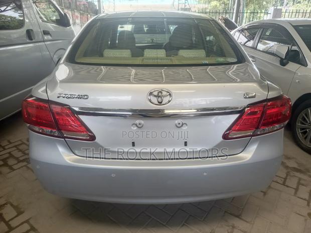 Toyota Premio 2019 Silver