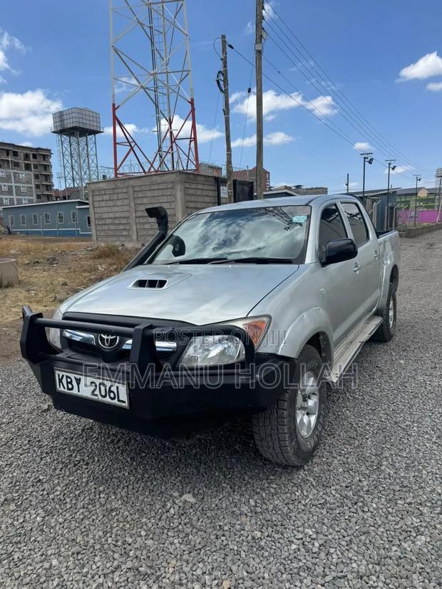 Toyota Hilux 2.5 D-4D Double Cab 2008 Silver
