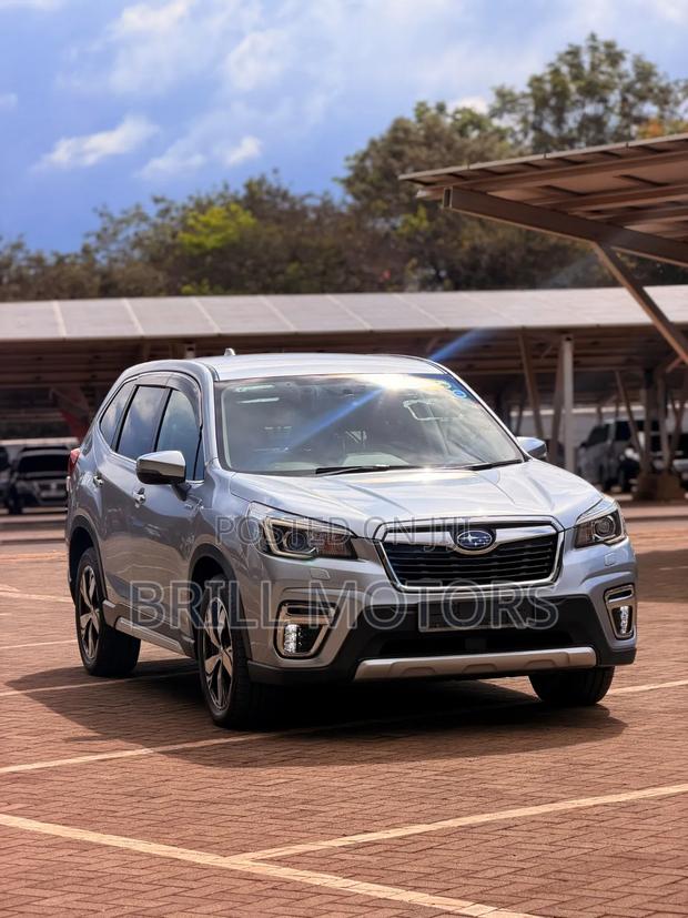 Subaru Forester 2019 Silver