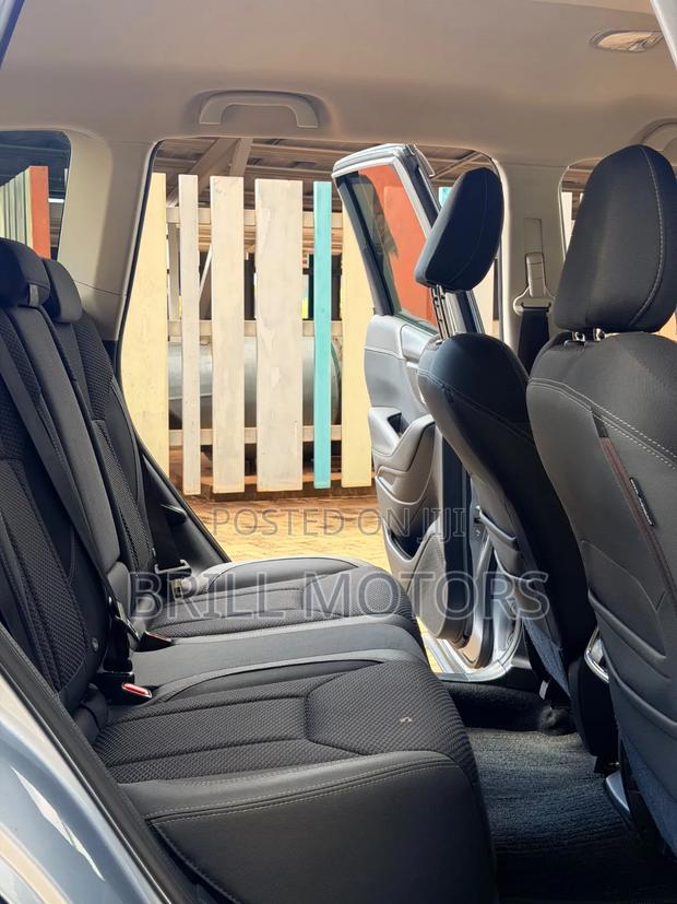 Subaru Forester 2019 Silver