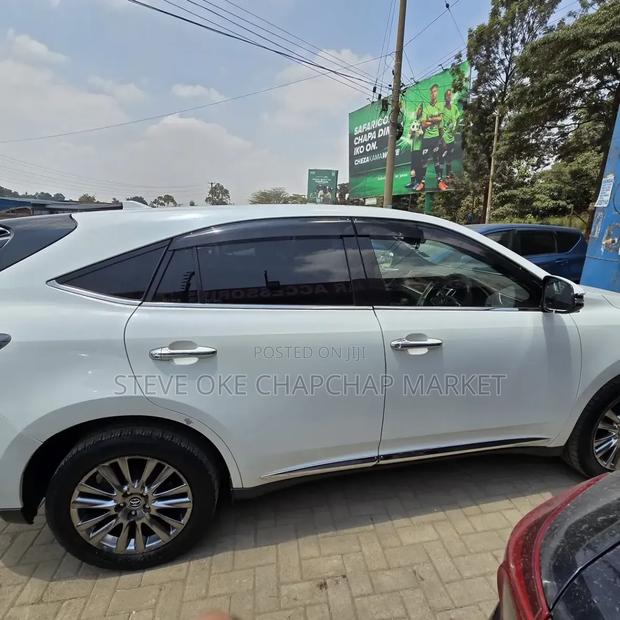 Toyota Harrier 2.0 2014 White