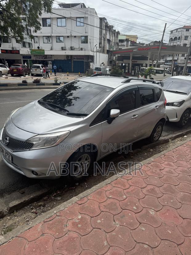 Nissan Note 2016 Silver