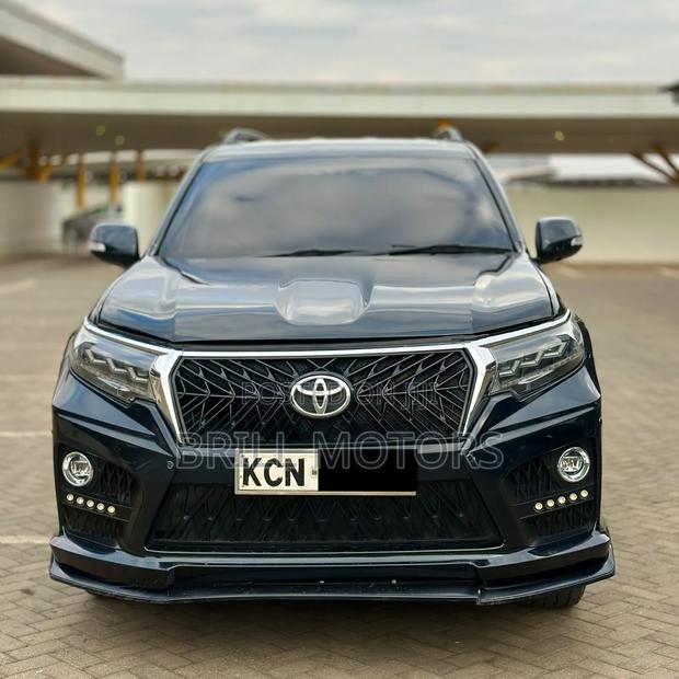Toyota Land Cruiser Prado 2012 Black