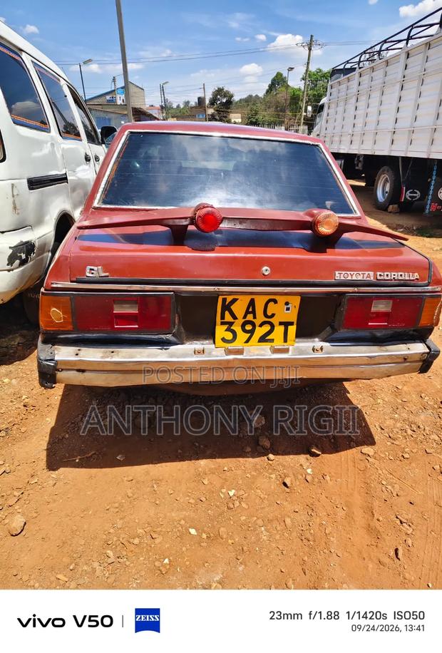 Toyota Corolla 1300 Custom DX 1983 Brown