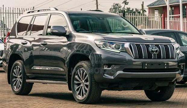 Toyota Land Cruiser 2023 Black