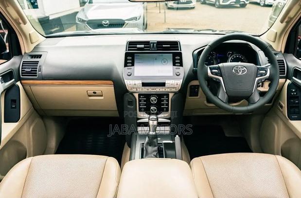 Toyota Land Cruiser 2023 Black