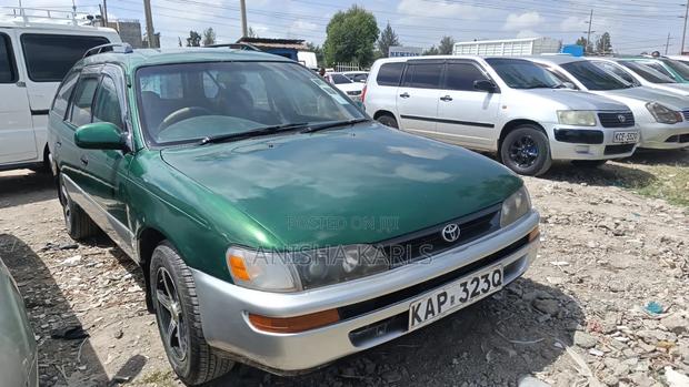 Toyota Corolla 2002 Green