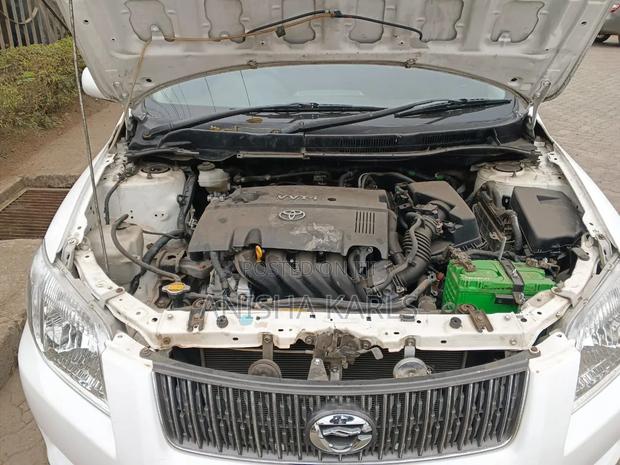 Toyota Corolla Fielder 2011 White
