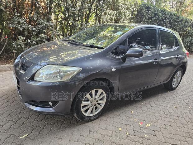 Toyota Auris 1.4 VVTi 2008 Gray