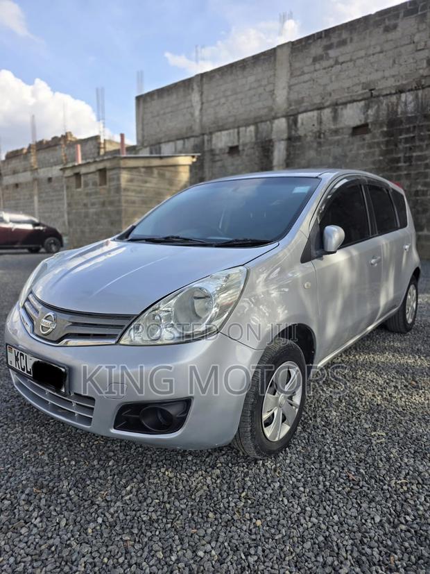 Nissan Note 2010 Silver