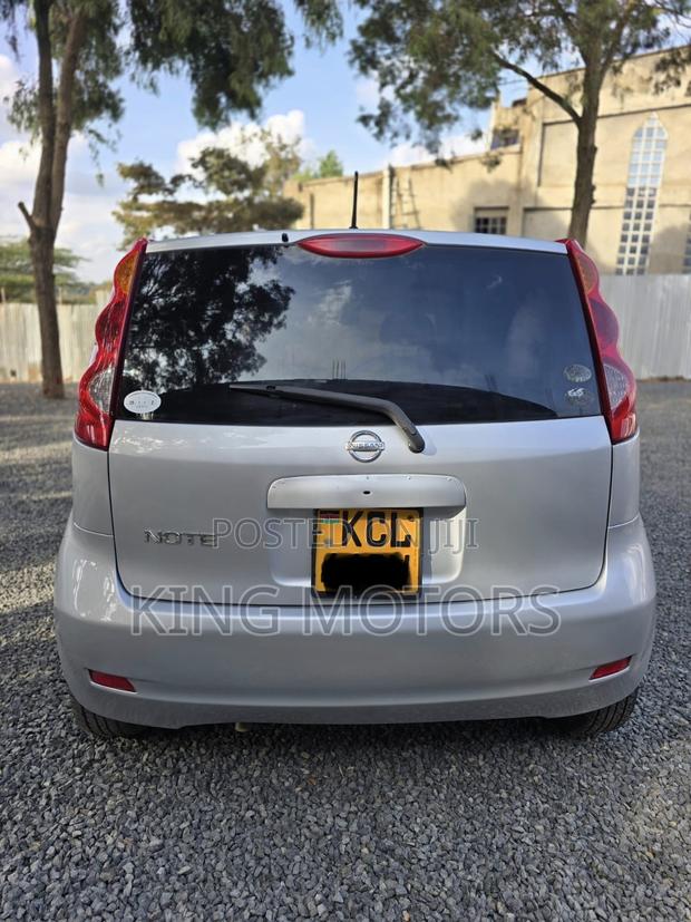 Nissan Note 2010 Silver