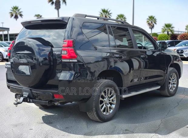 Toyota Land Cruiser Prado 2019 Black