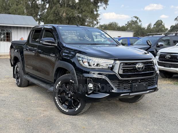 Toyota Hilux 2019 Black