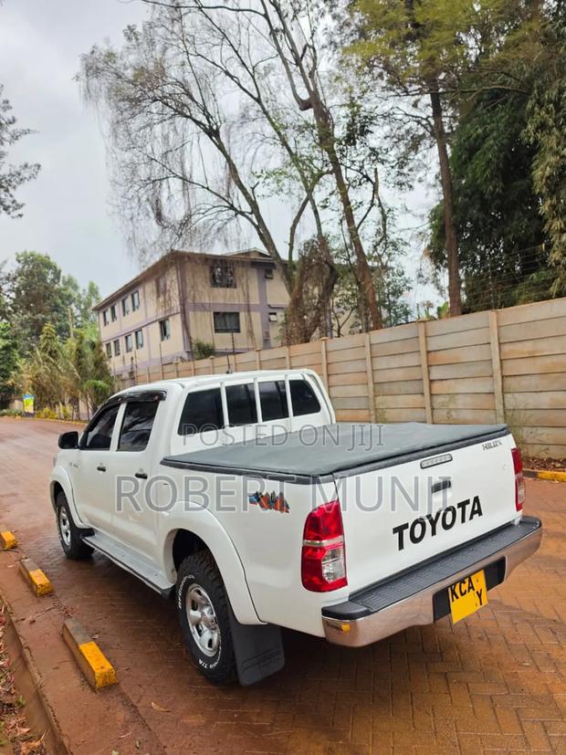 Toyota Hilux 2014