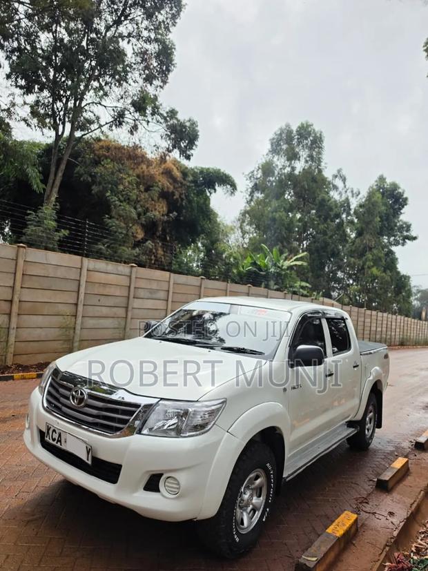 Toyota Hilux 2014