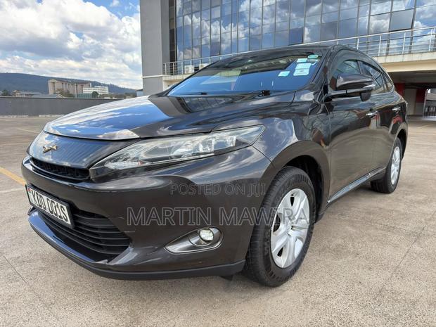 Toyota Harrier 2014
