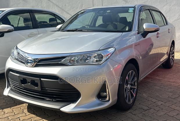 Toyota Axio 1.5 Hybrid G 2WD 2019 Silver