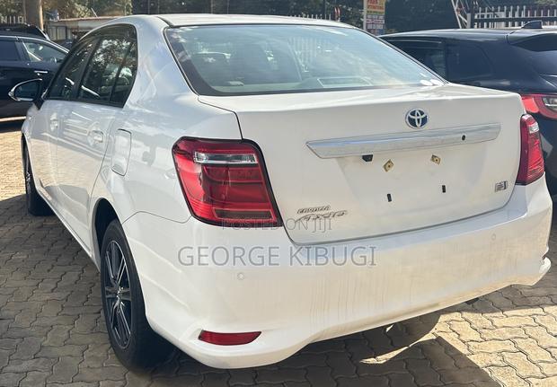 Toyota Axio 1.5 Hybrid 2WD 2019 White