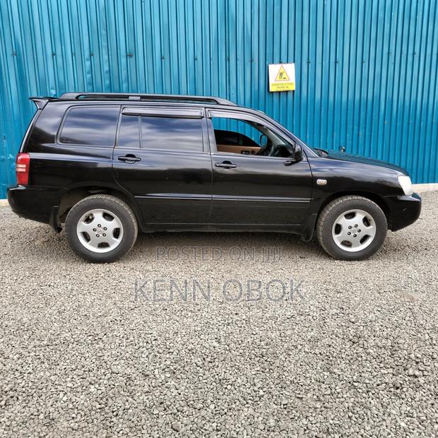 Toyota Kluger 2003 Black