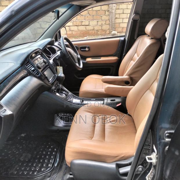 Toyota Kluger 2003 Black